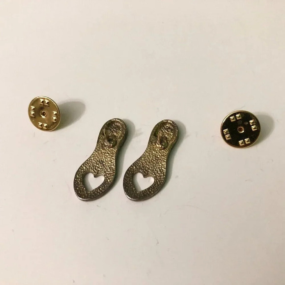 Vintage Shoe Sole Feet Pins 1  Inch Size - Picture 6 of 11